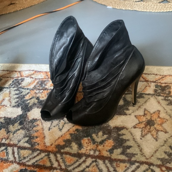 Also peep toe leather fold over sandal bootie - Picture 5 of 5